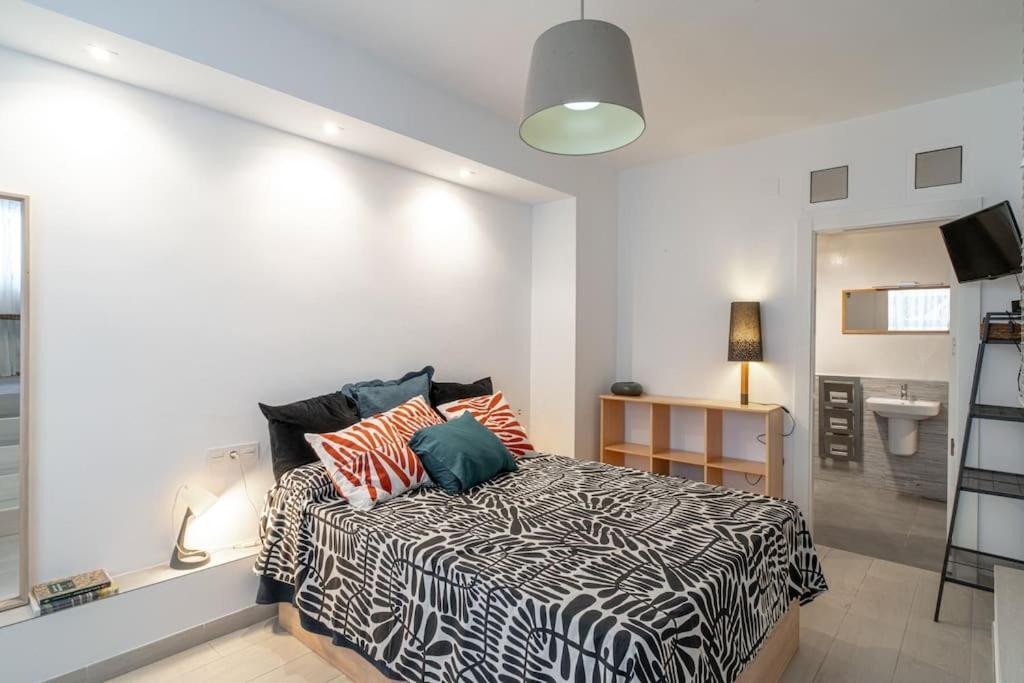 Loft De Diseno Cerca De La Playa - El Palo Apartment Малага Екстериор снимка